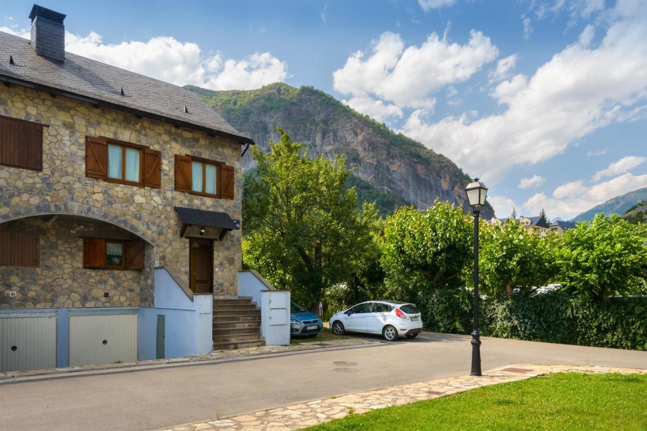 Alojamiento Escarrilla Pirineos Buitenkant foto